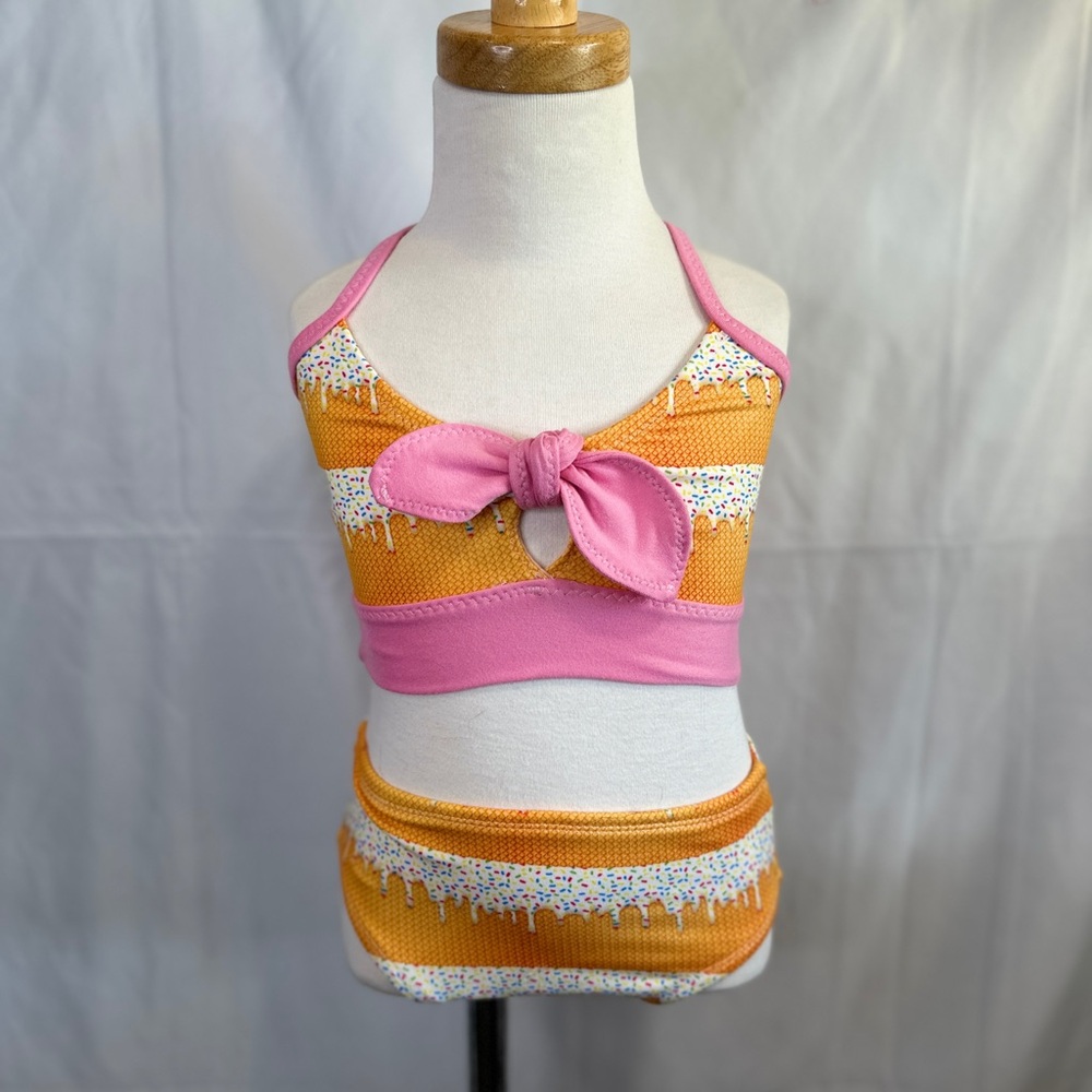 Wild arrows apparel set, child size 2T, brand new with tags
